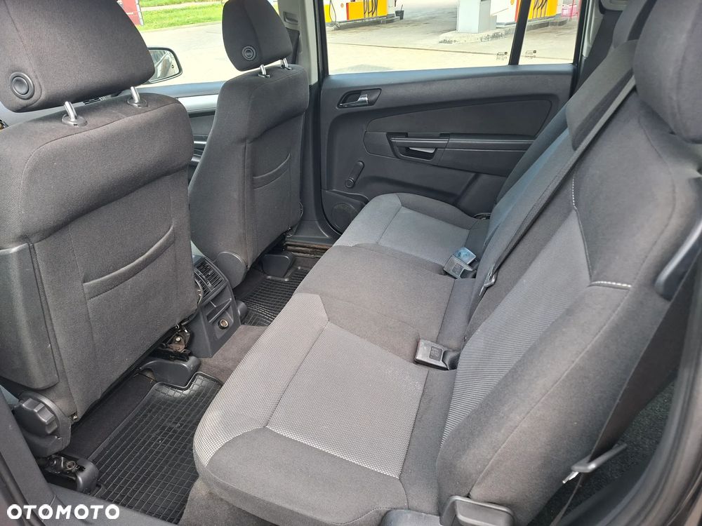 Opel Zafira - 13