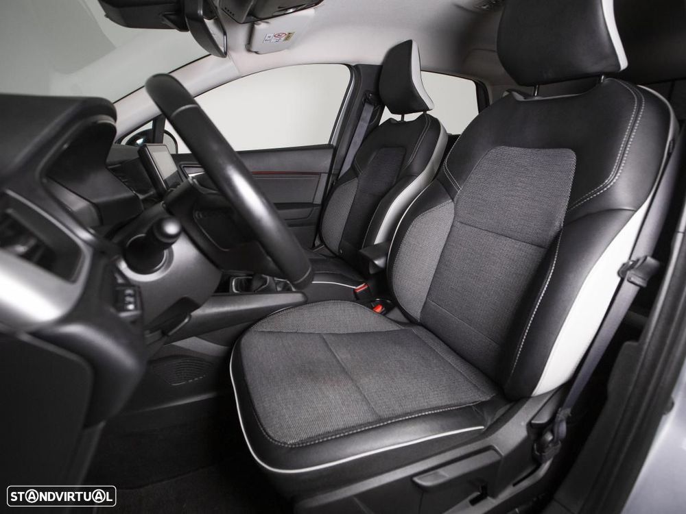 Renault Captur 1.0 TCe Techno Bi-Fuel - 7