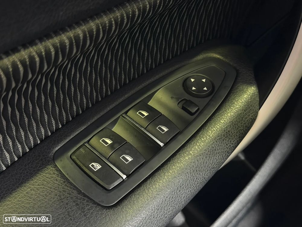 BMW 118 i Urban Line - 18