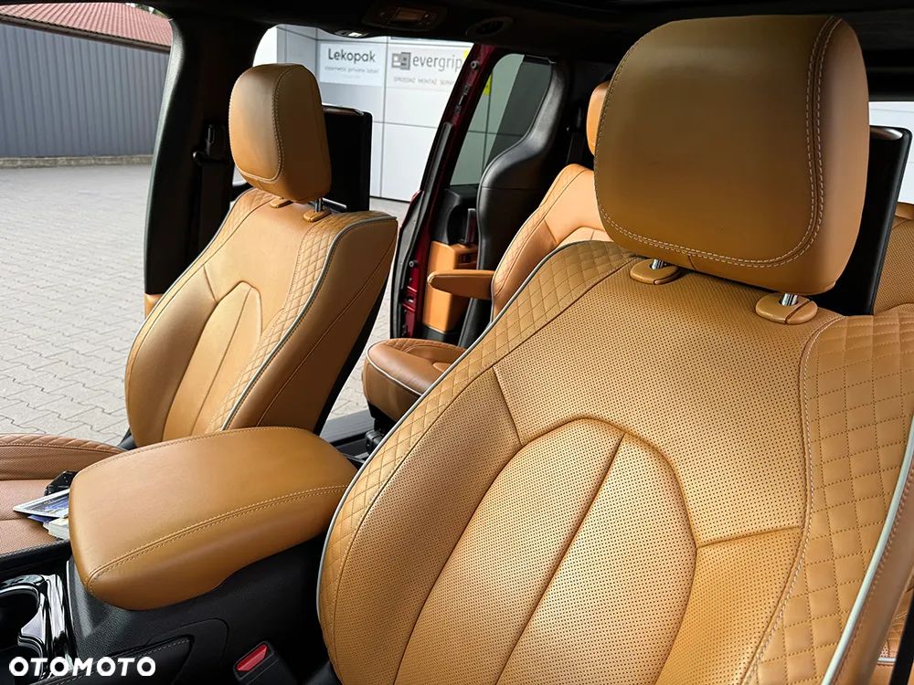 Chrysler Pacifica - 18