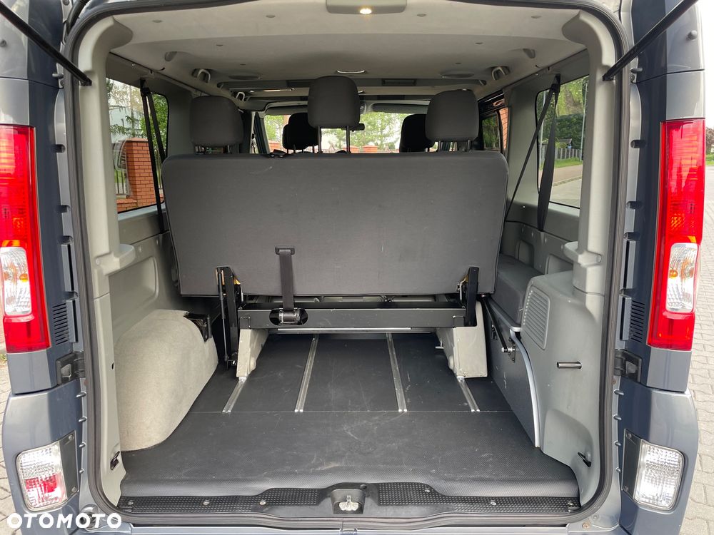 Opel Vivaro - 25