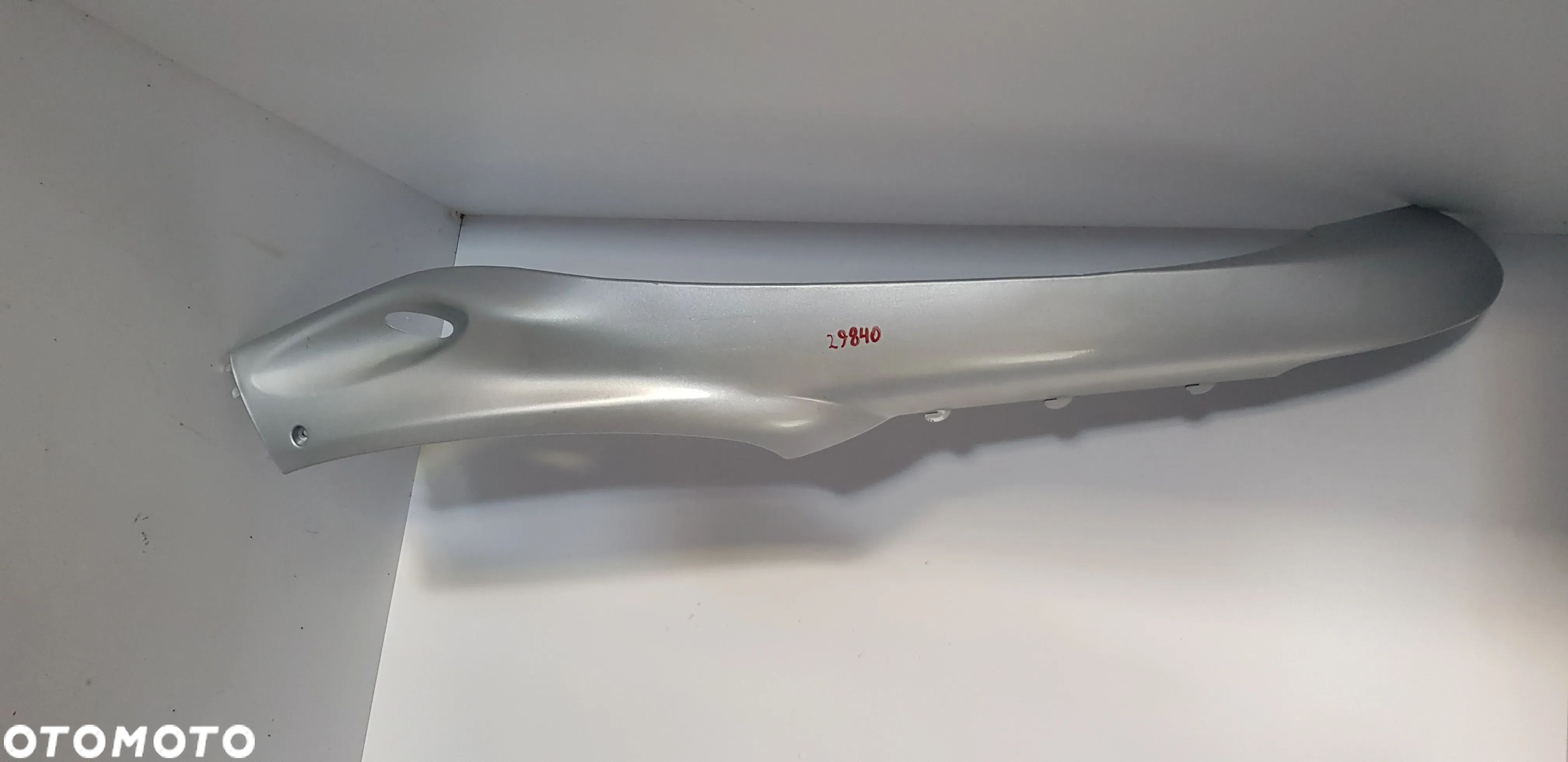 Kymco Spacer 50-125 Owiewka Listwa Prawa - 1