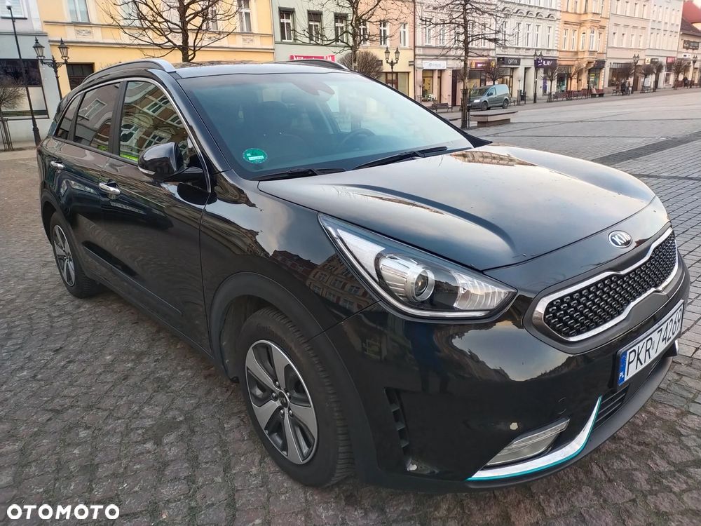 Kia Niro 1.6 GDI Hybrid L Business Line - 4
