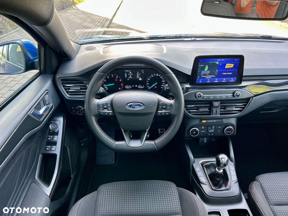Ford Focus 1.5 EcoBoost STart-Stopp-System ST-LINE - 25
