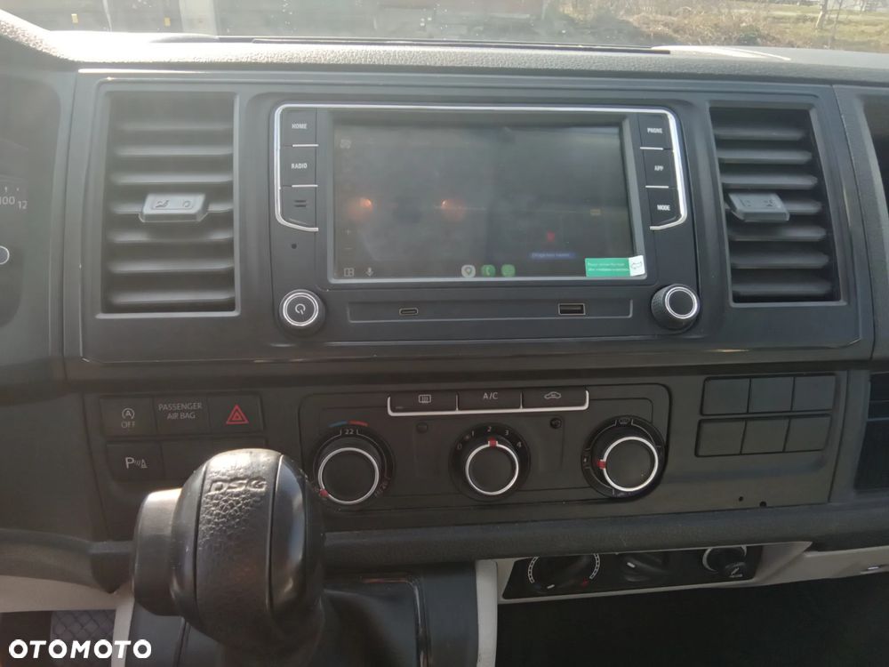 Volkswagen Transporter Caravelle DSG Kurz Comfortline - 14