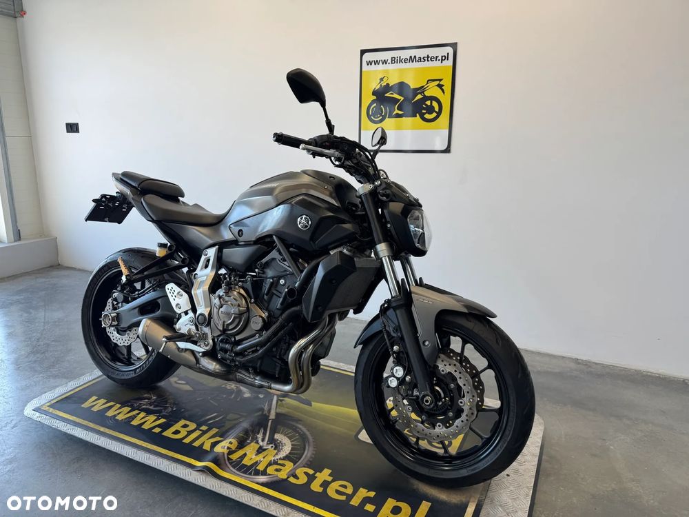 Yamaha MT - 3