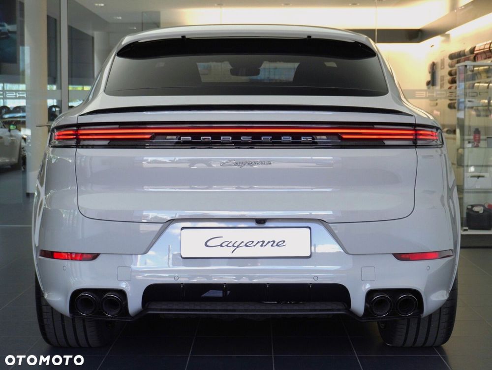 Porsche Cayenne E-Hybrid PHEV Black Edition - 16