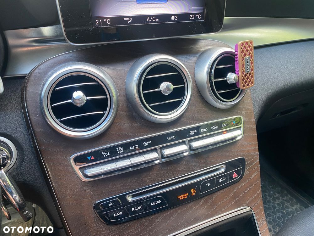Mercedes-Benz GLC 220 d 4-Matic - 29