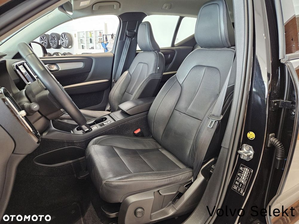 Volvo XC 40 - 24