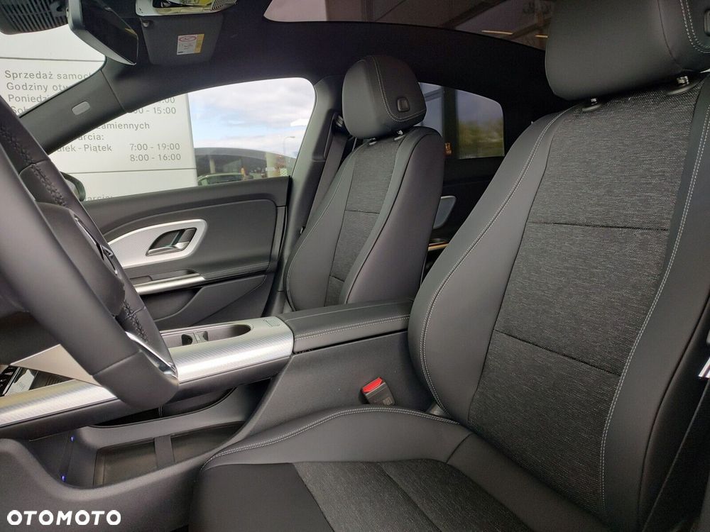 Mercedes-Benz CLA - 8