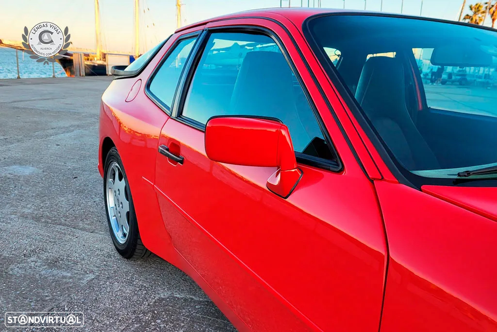 Porsche 944 Turbo S - 13