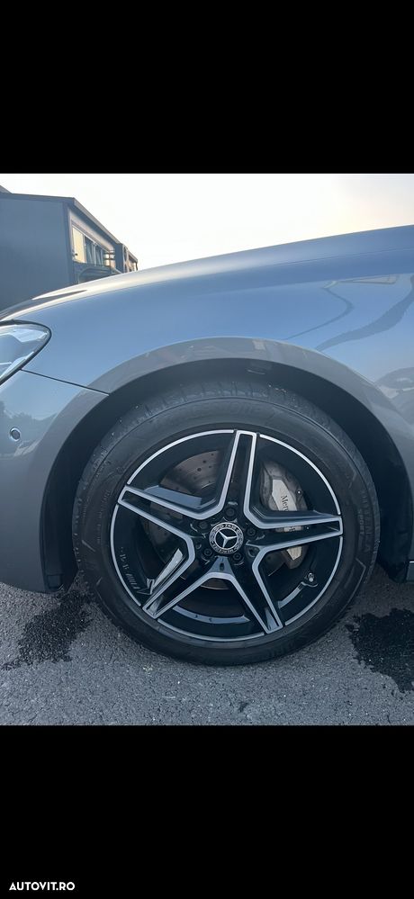Mercedes-Benz E - 8