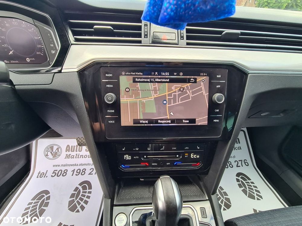 Volkswagen Passat - 15