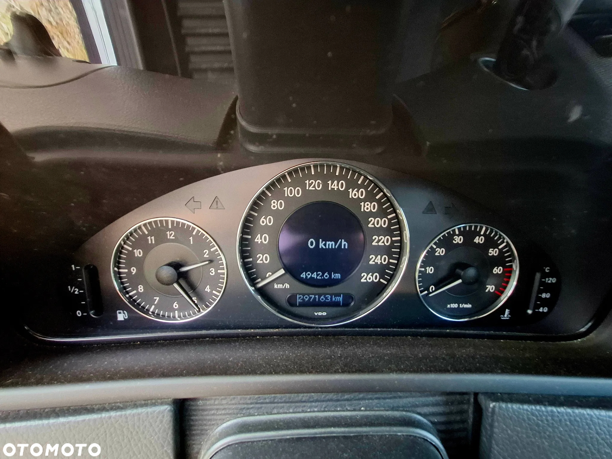 Mercedes-Benz CLK - 9