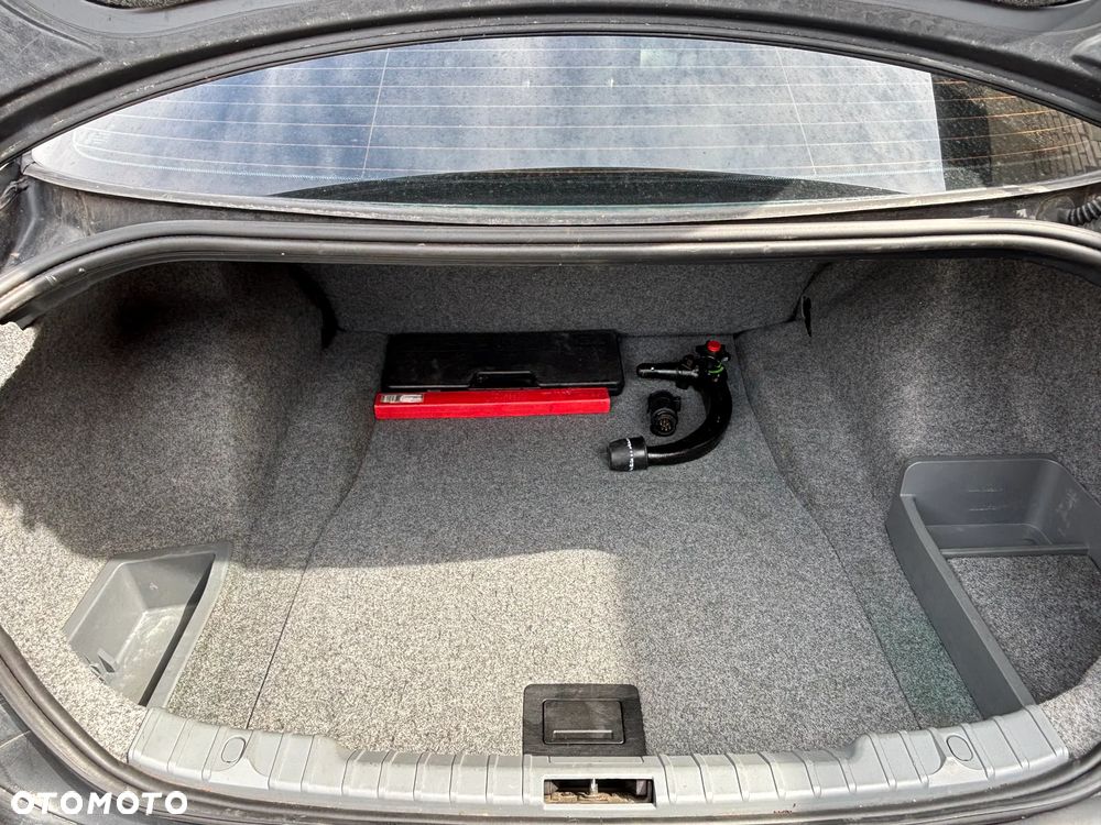 BMW Seria 3 318i - 36