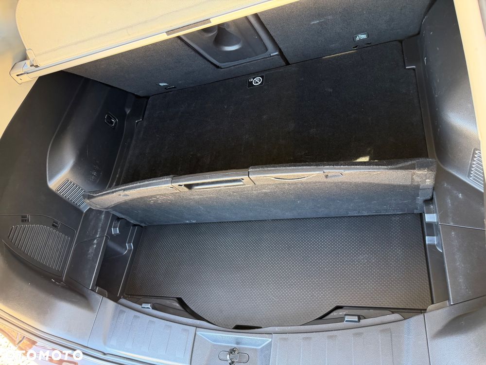 Nissan X-Trail 2.0 dCi N-Connecta 4WD Xtronic - 13