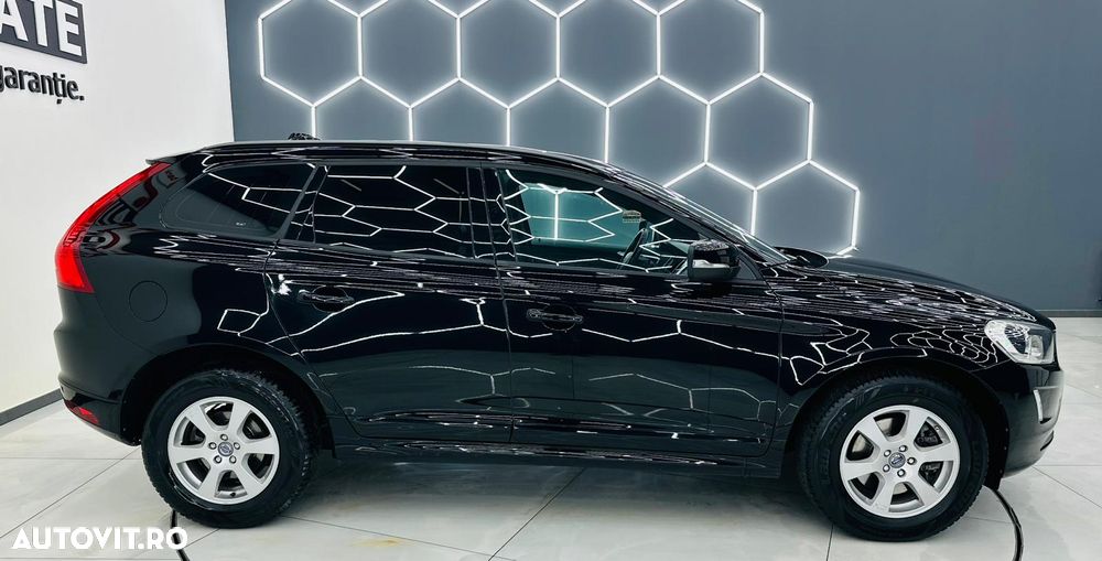 Volvo XC 60 D3 Geartronic Kinetic - 32