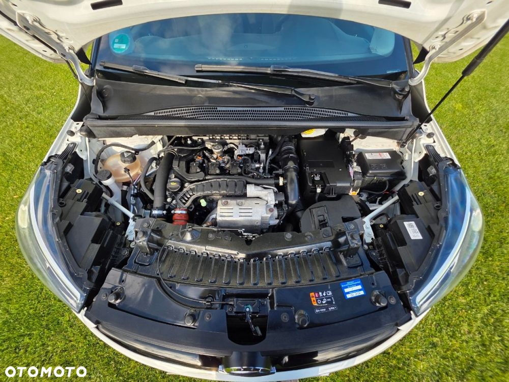 Opel Crossland X - 25