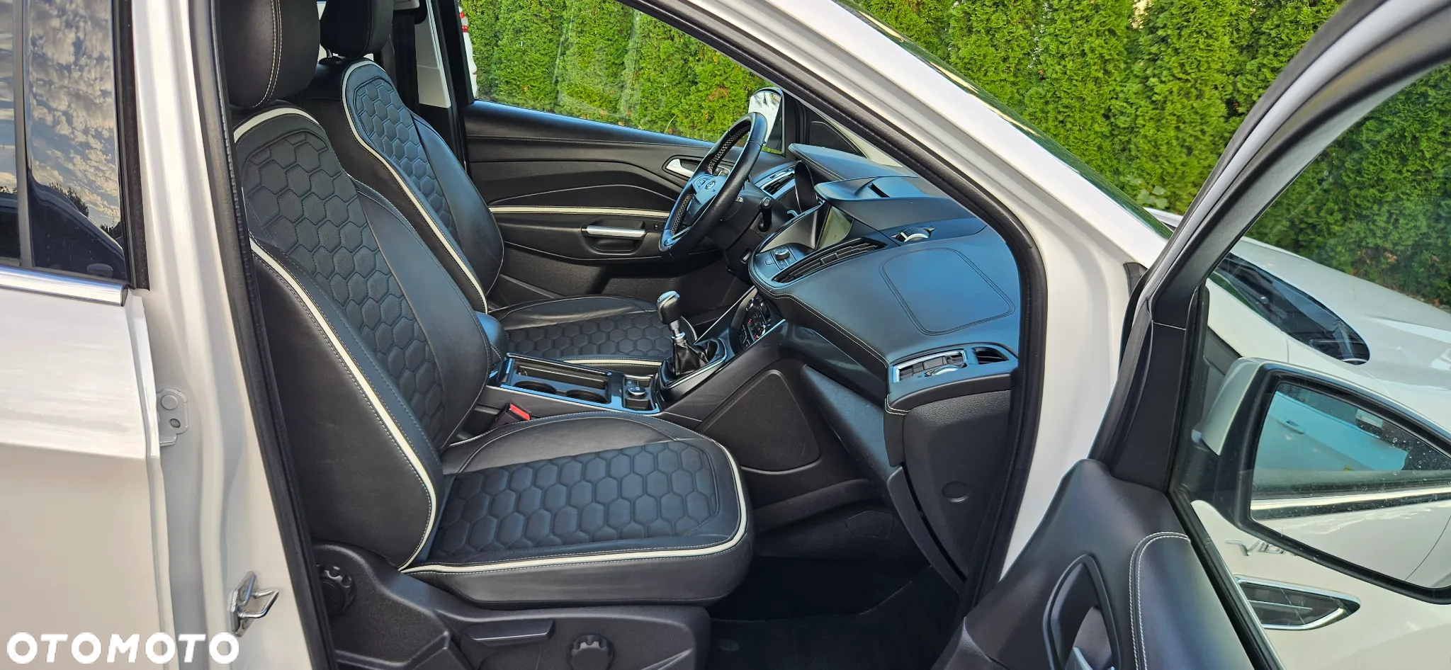 Ford Kuga 2.0 TDCi 2x4 Vignale - 31