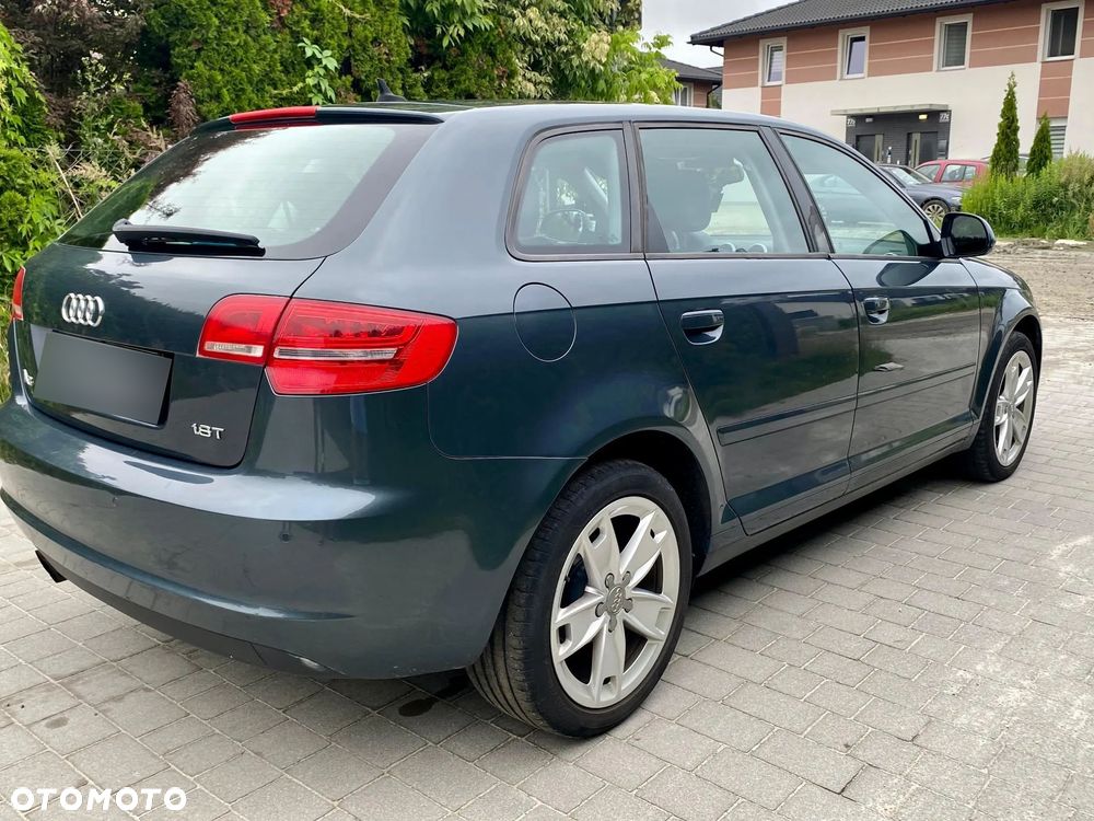Audi A3 Sportback 1.8 TFSI S line Sportpaket - 4