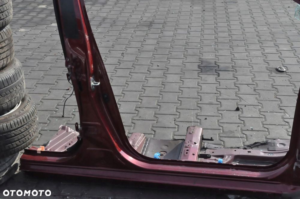 TOYOTA YARIS III ĆWIARTKA PODŁUZNICA PRAWY PRZÓD PRÓG PRAWY - 2
