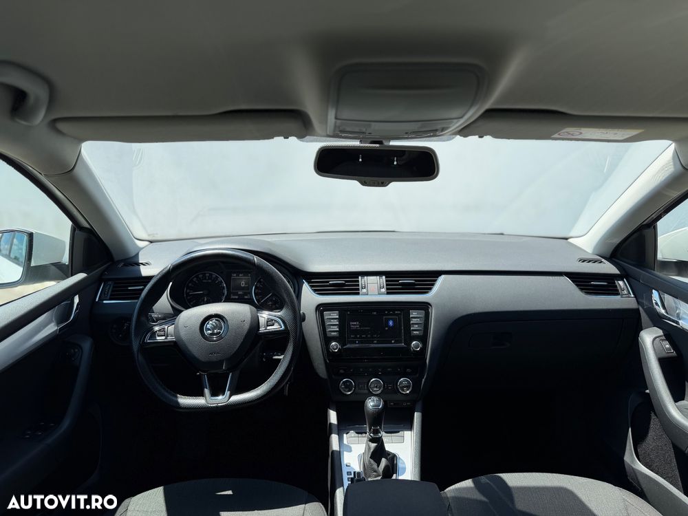 Skoda Octavia 2.0 TDI DSG Drive - 5