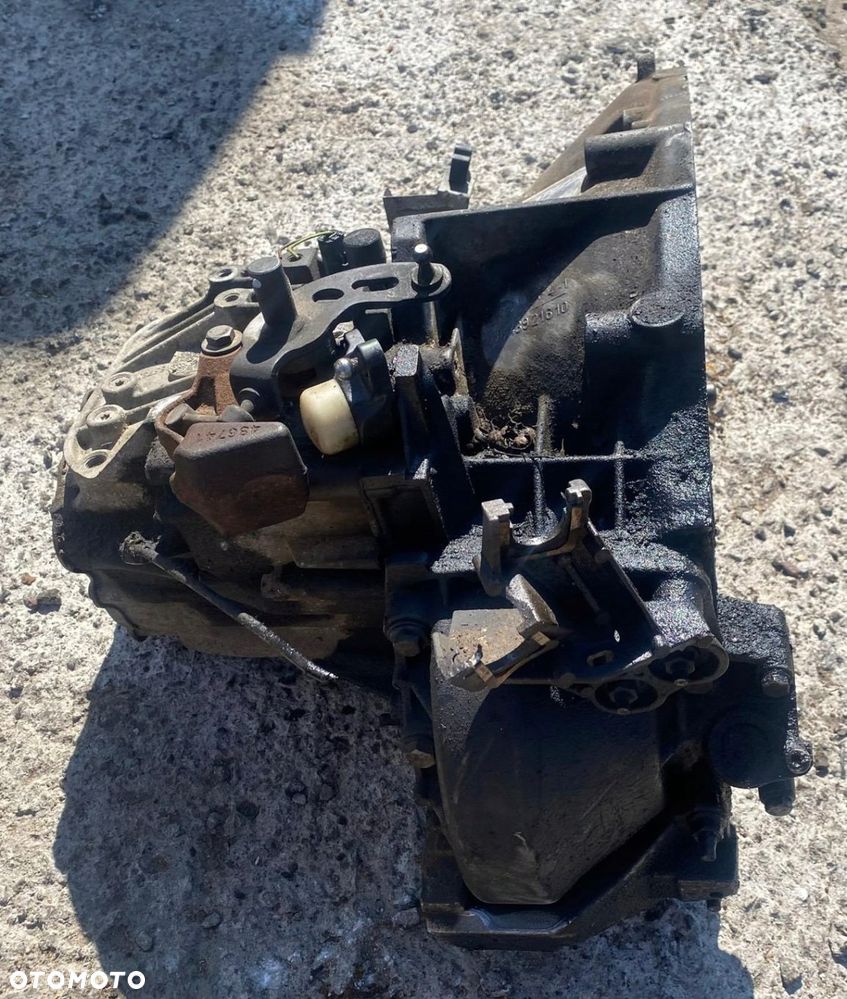 SKRZYNIA MANUALNA BIEGÓW PEUGEOT 407 2.0HDI 20MB17 - 5