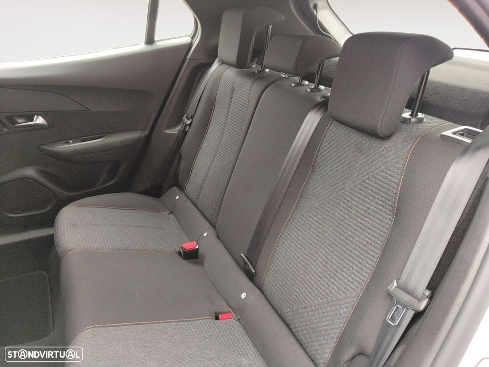 Peugeot 2008 1.2 PureTech Style - 13