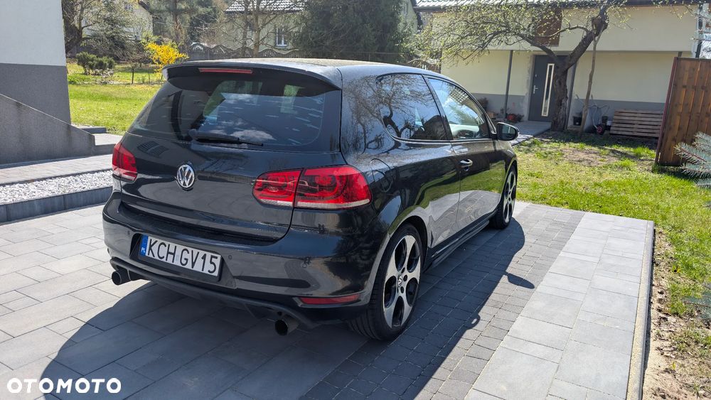 Volkswagen Golf 2.0 GTI - 10