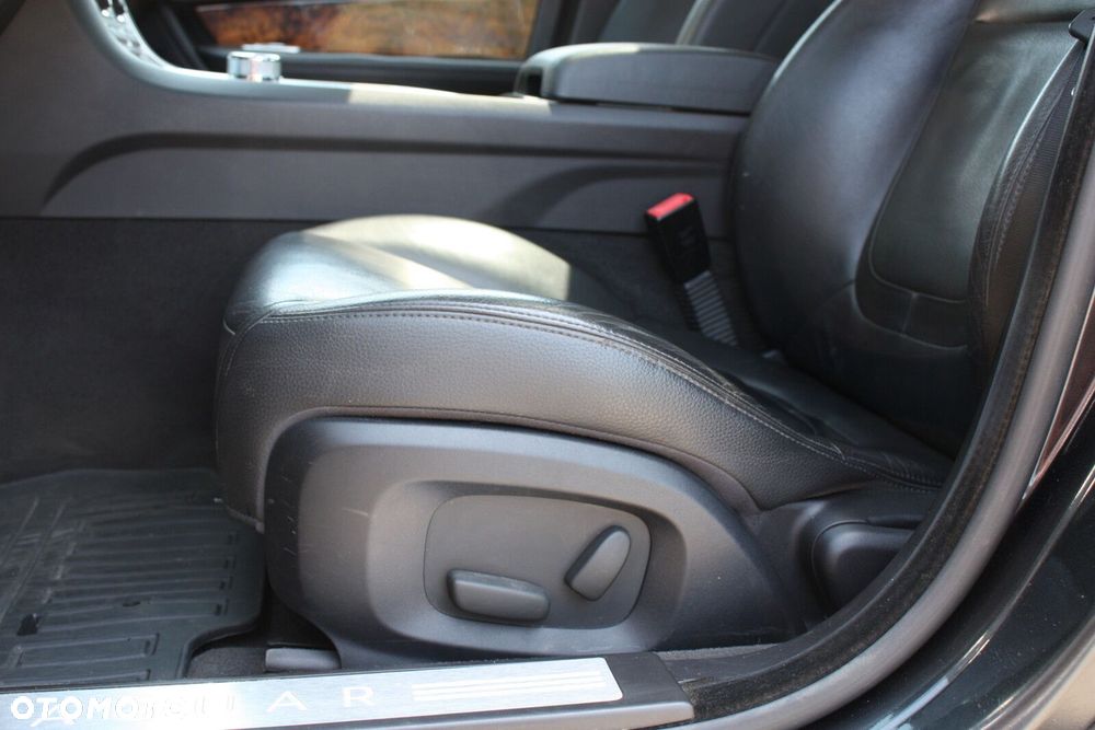Jaguar XF 3.0 V6 D S Luxury - 31