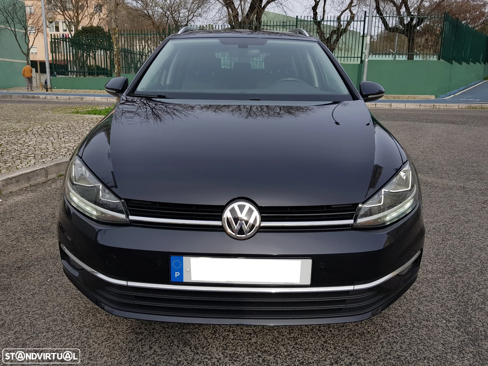 VW Golf Variant 1.6 TDi Confortline - 3