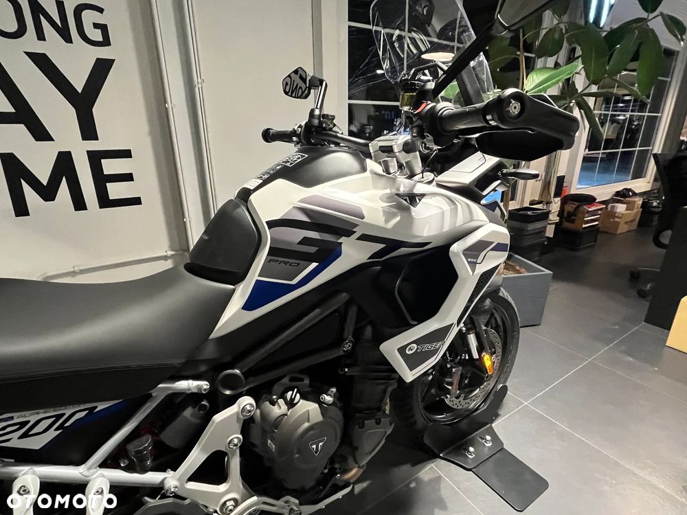 Triumph Tiger - 9