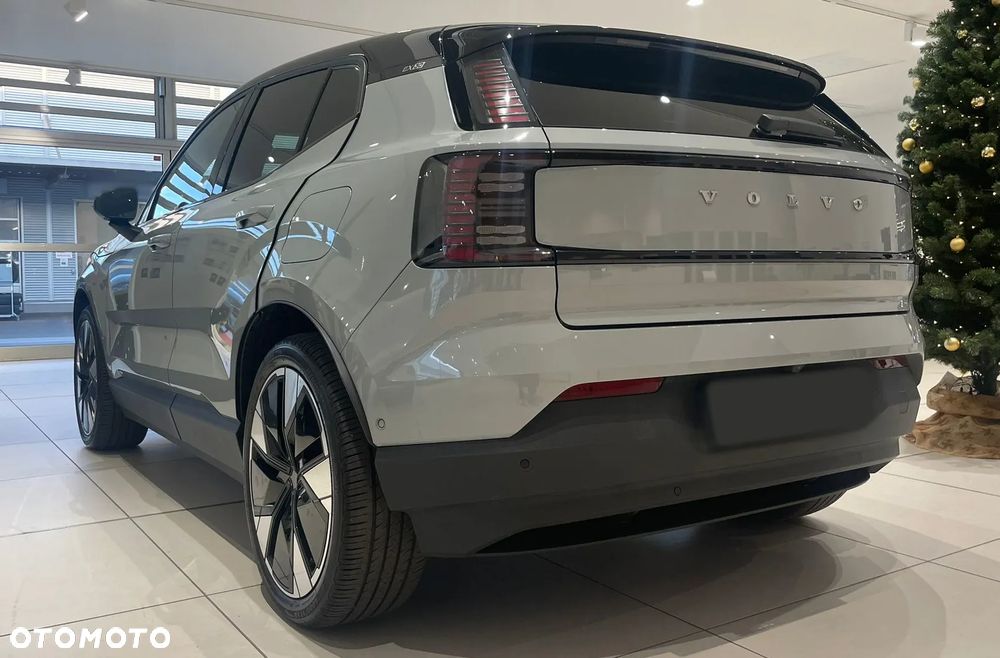 Volvo EX30 Twin Motor Performance AWD Ultra - 2