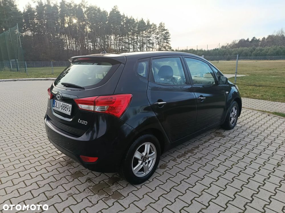 Hyundai ix20 - 8