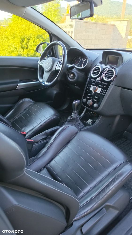 Opel Corsa 1.6 T OPC - 5