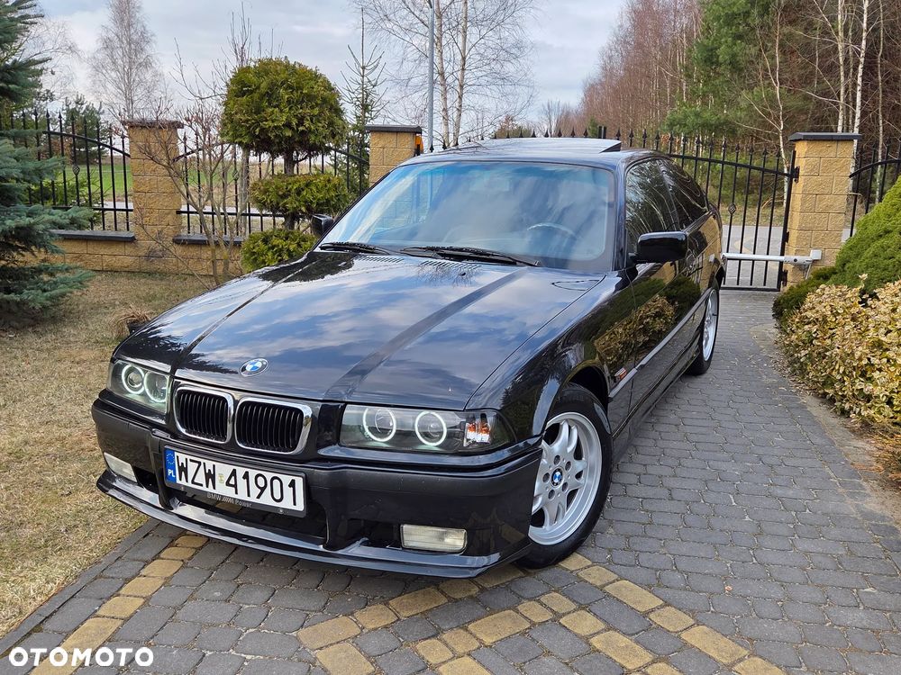 BMW Seria 3 323i - 2