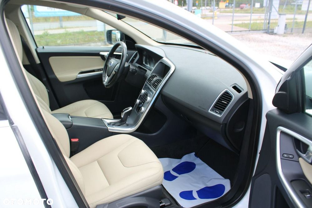 Volvo XC 60 - 30