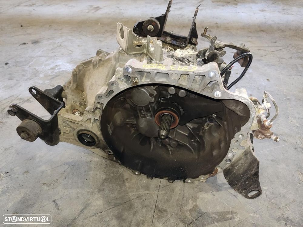 CAIXA VELOCIDADES TOYOTA COROLLA VERSO 2008 - 1