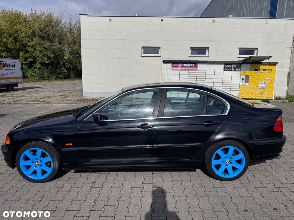 BMW Seria 3 323i - 8