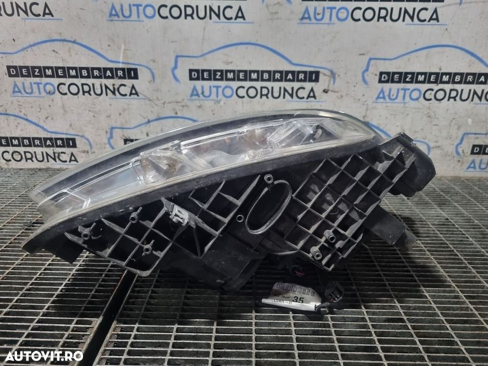 Far Stanga Nissan Qashqai Facelift 2010 - 2013 SUV 4 Usi (1217) Cu lupă Cleme rupte ... - 2