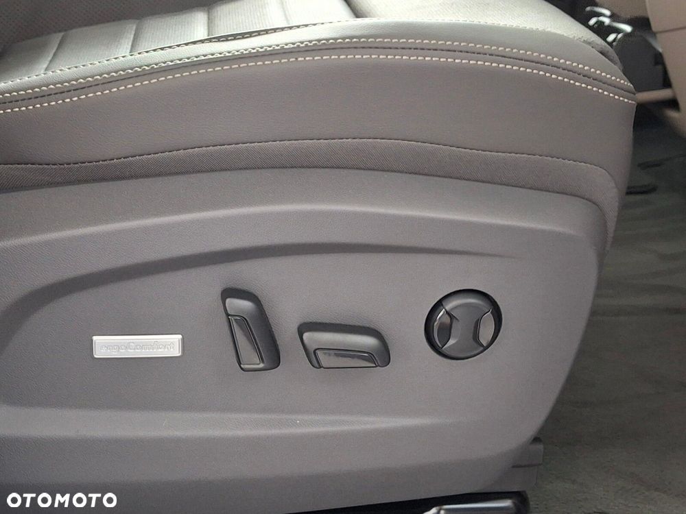 Volkswagen Multivan 2.0 TSI L2 Style DSG - 31