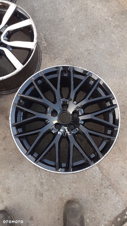Aluminiowa Felga Audi 9Jx19Et33 - 1