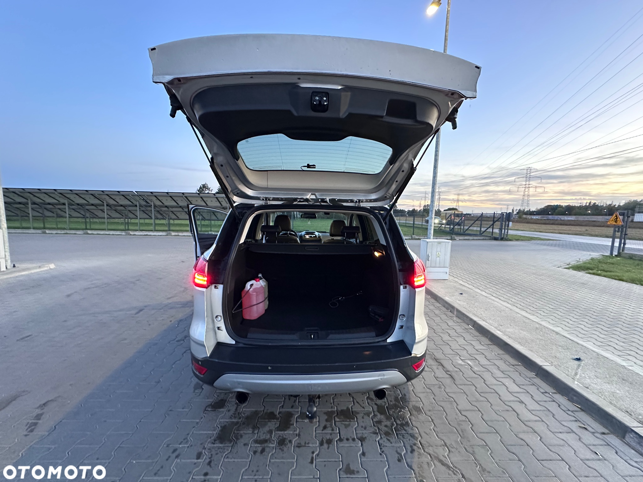 Ford Kuga - 12