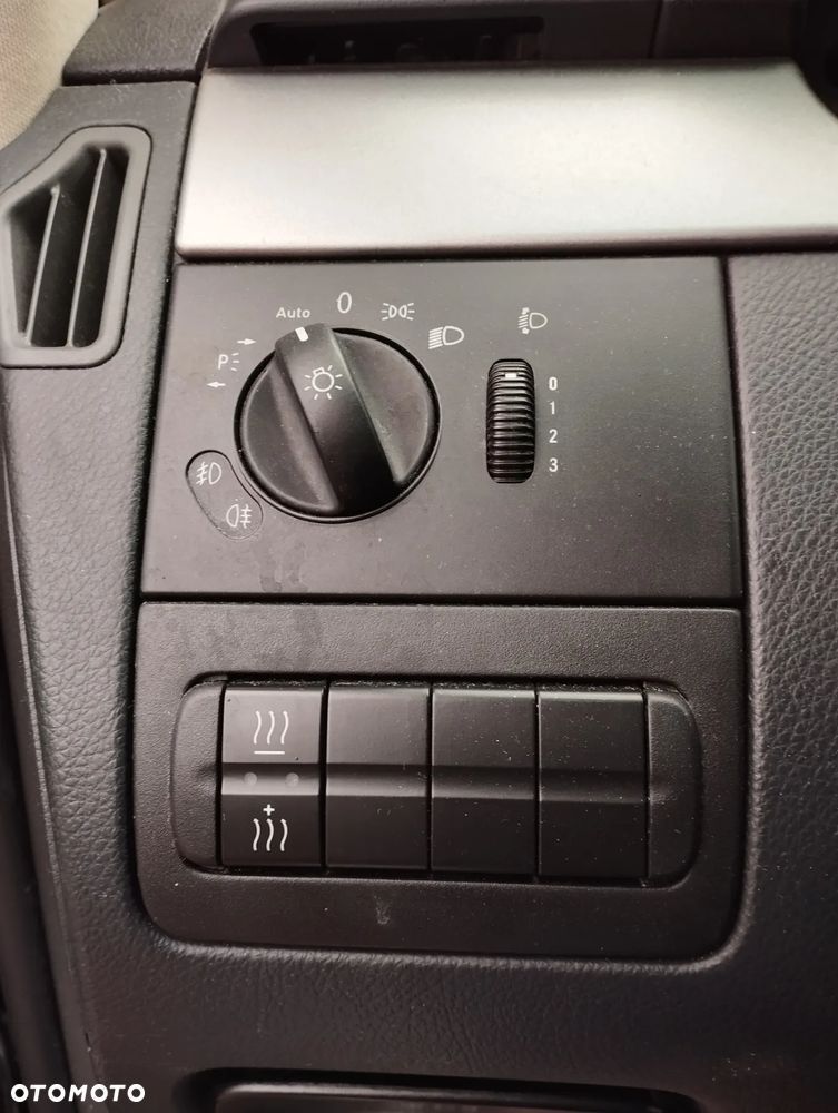 Mercedes-Benz Viano - 9