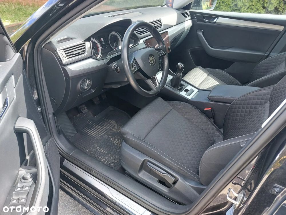 Skoda Superb 1.5 TSI ACT Ambition - 5