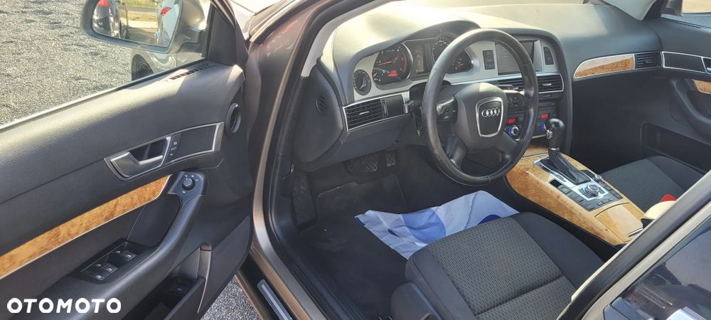 Audi A6 Avant - 11