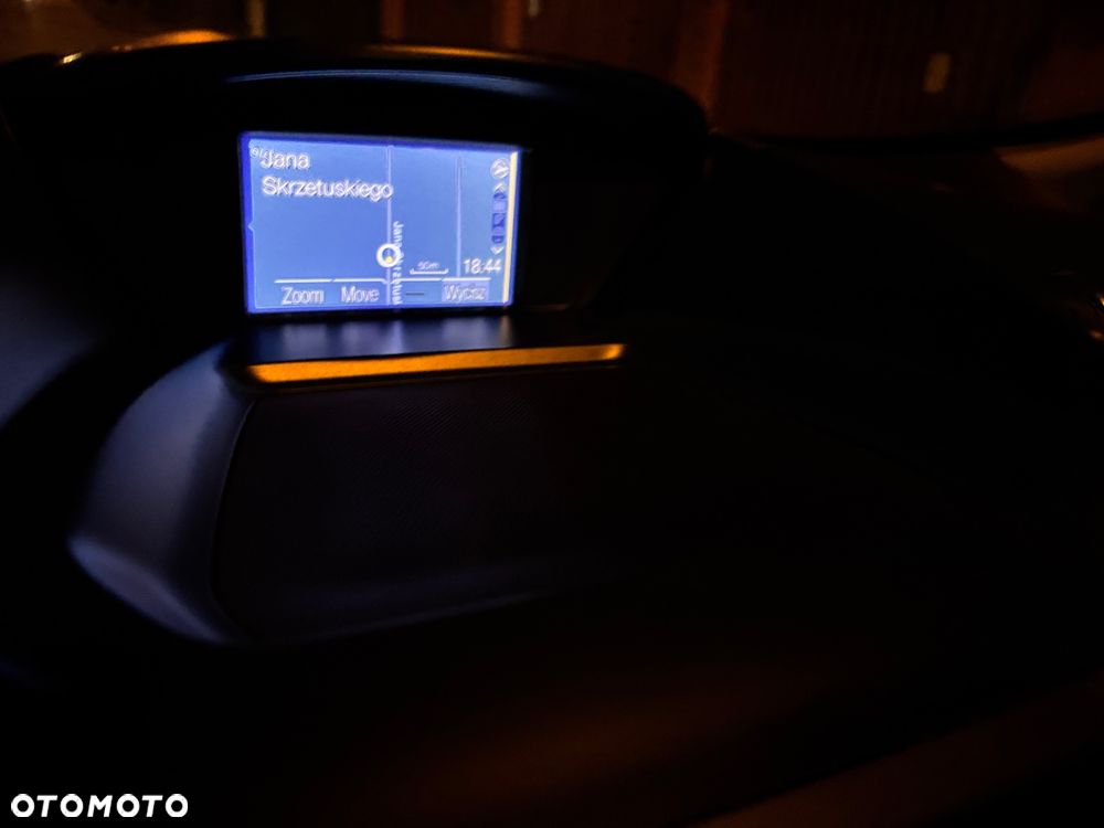 Ford C-MAX 1.6 TDCi Start-Stop-System Champions Edition - 16