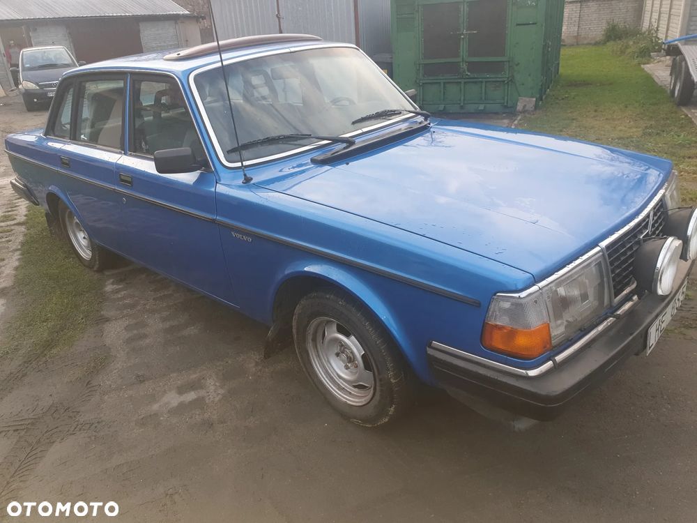 Volvo Seria 200 - 2