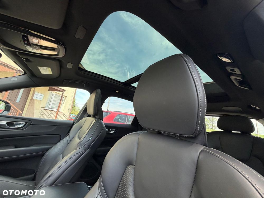 Volvo XC 60 - 22