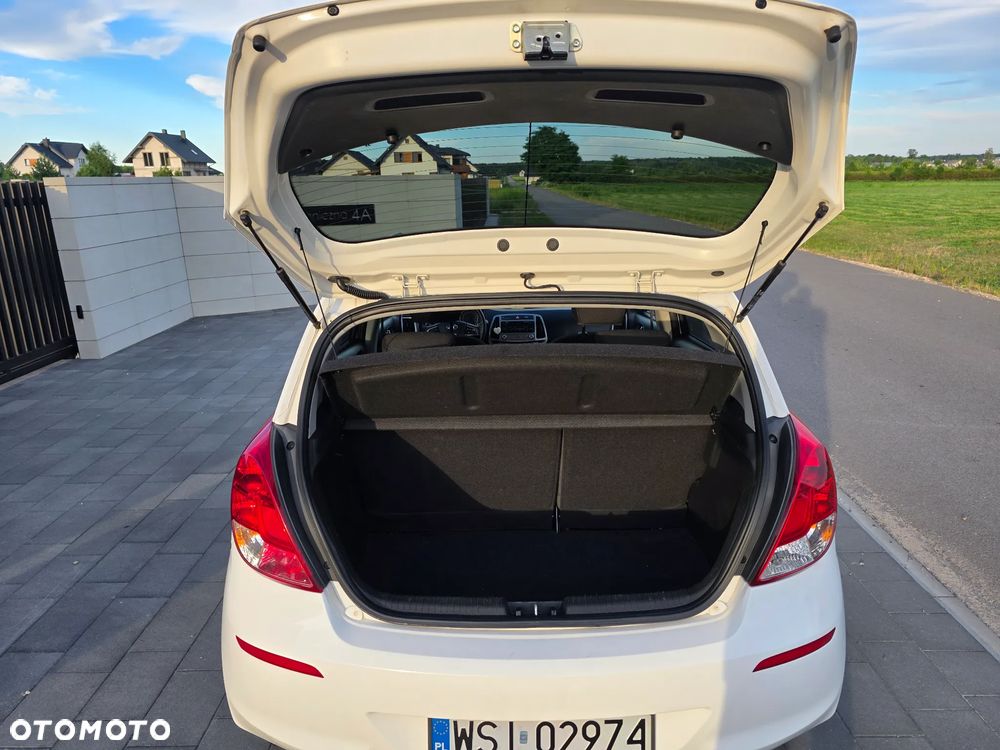 Hyundai i20 - 14